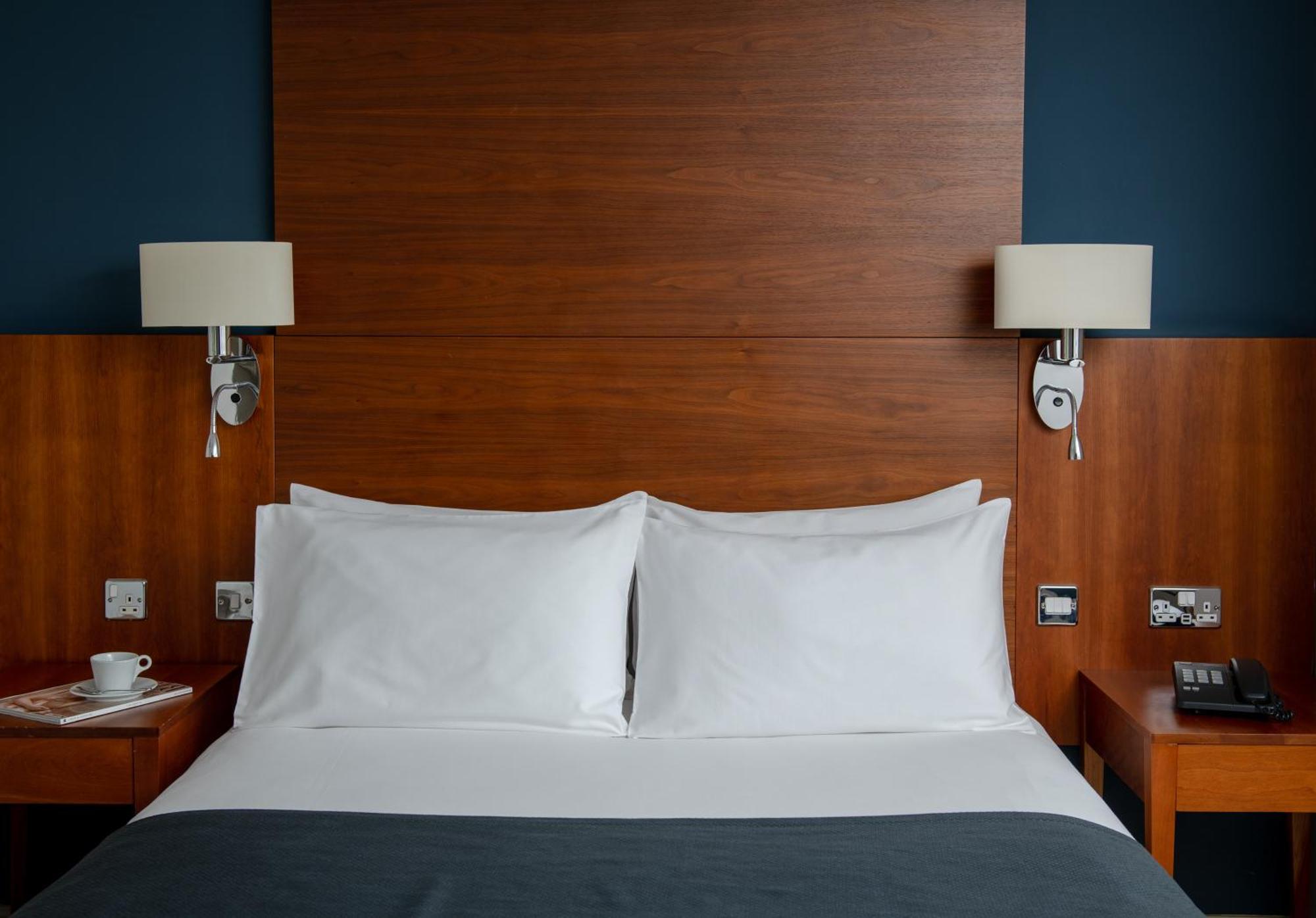 לידס Thorpe Park Hotel And Spa מראה חיצוני תמונה