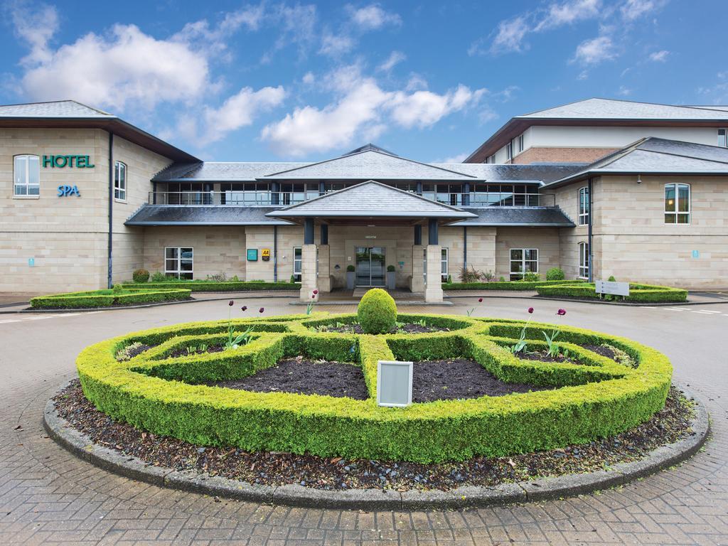 לידס Thorpe Park Hotel And Spa מראה חיצוני תמונה
