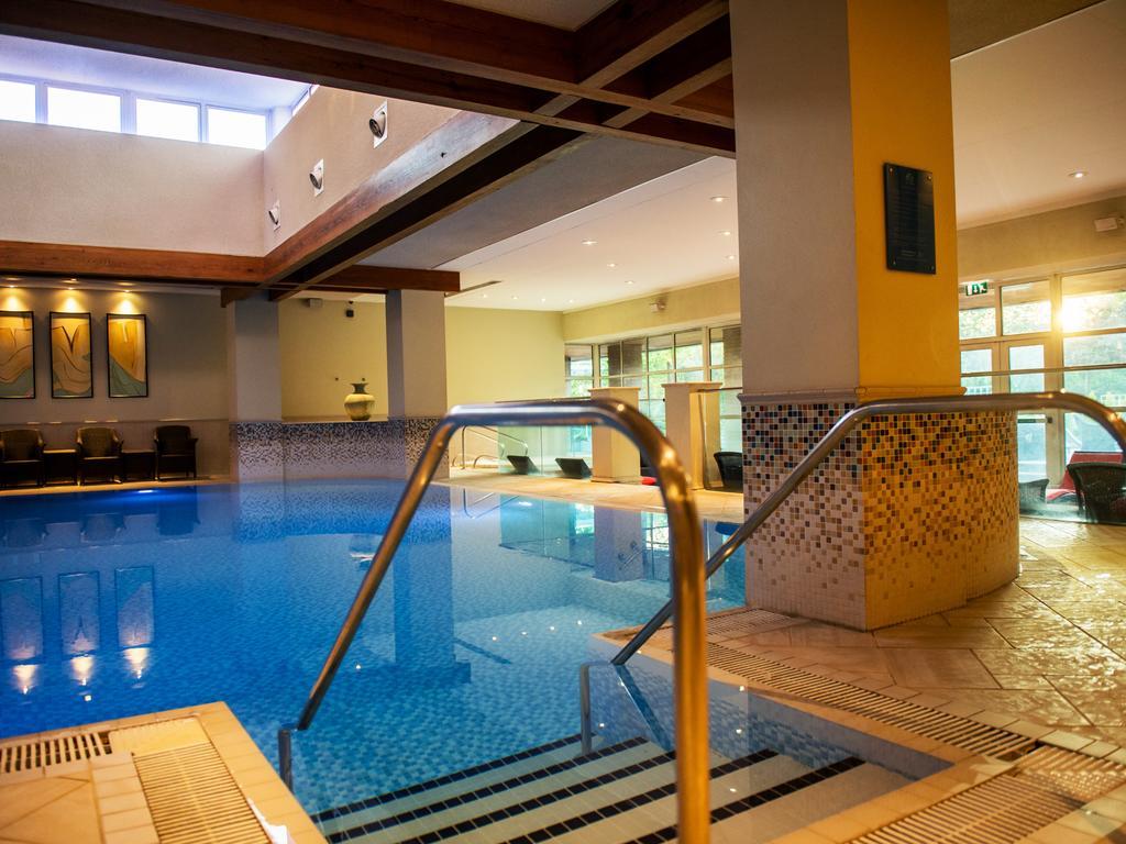 לידס Thorpe Park Hotel And Spa מראה חיצוני תמונה