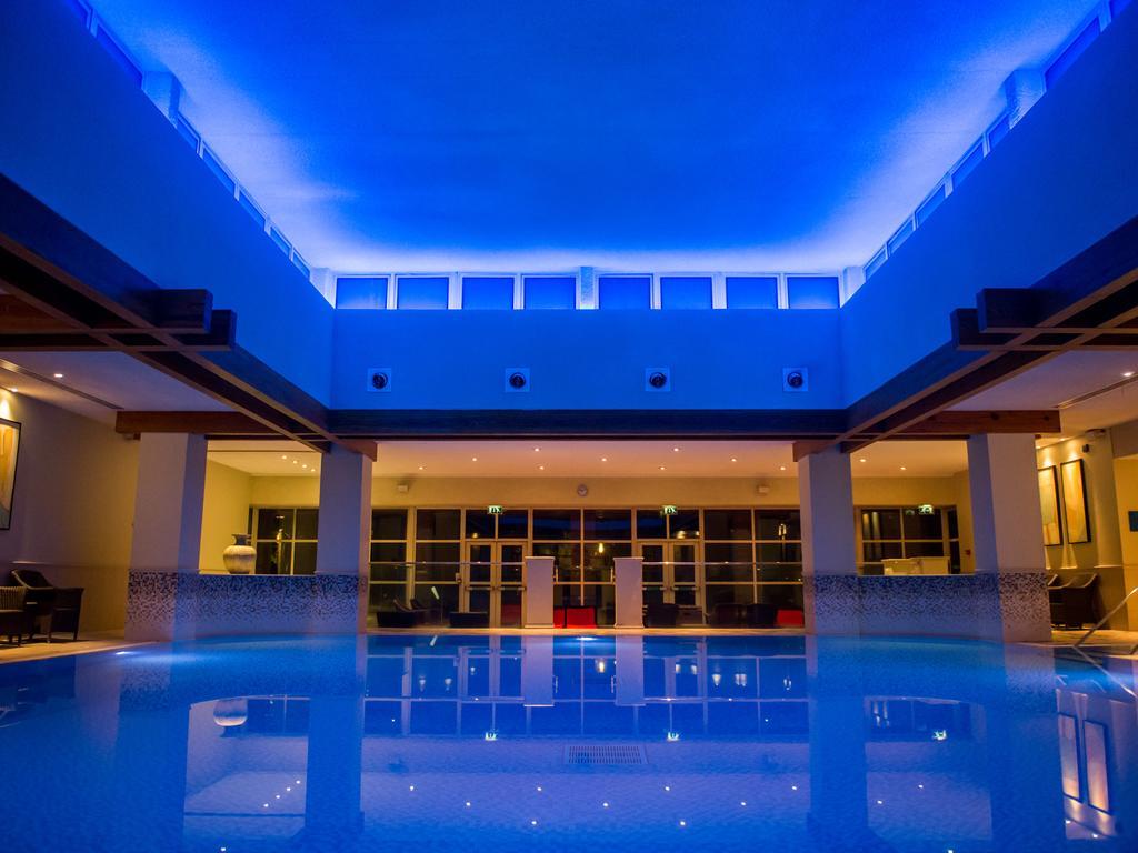 לידס Thorpe Park Hotel And Spa מראה חיצוני תמונה